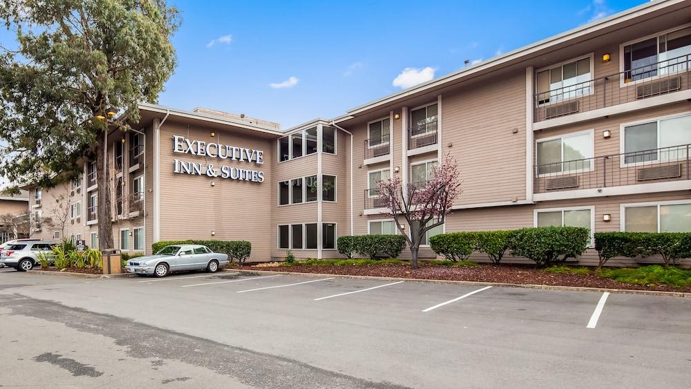 Executive Inn & Suites Оакланд Экстерьер фото